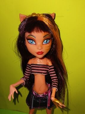 Monster High Cleolei Doll Freaky Fusion